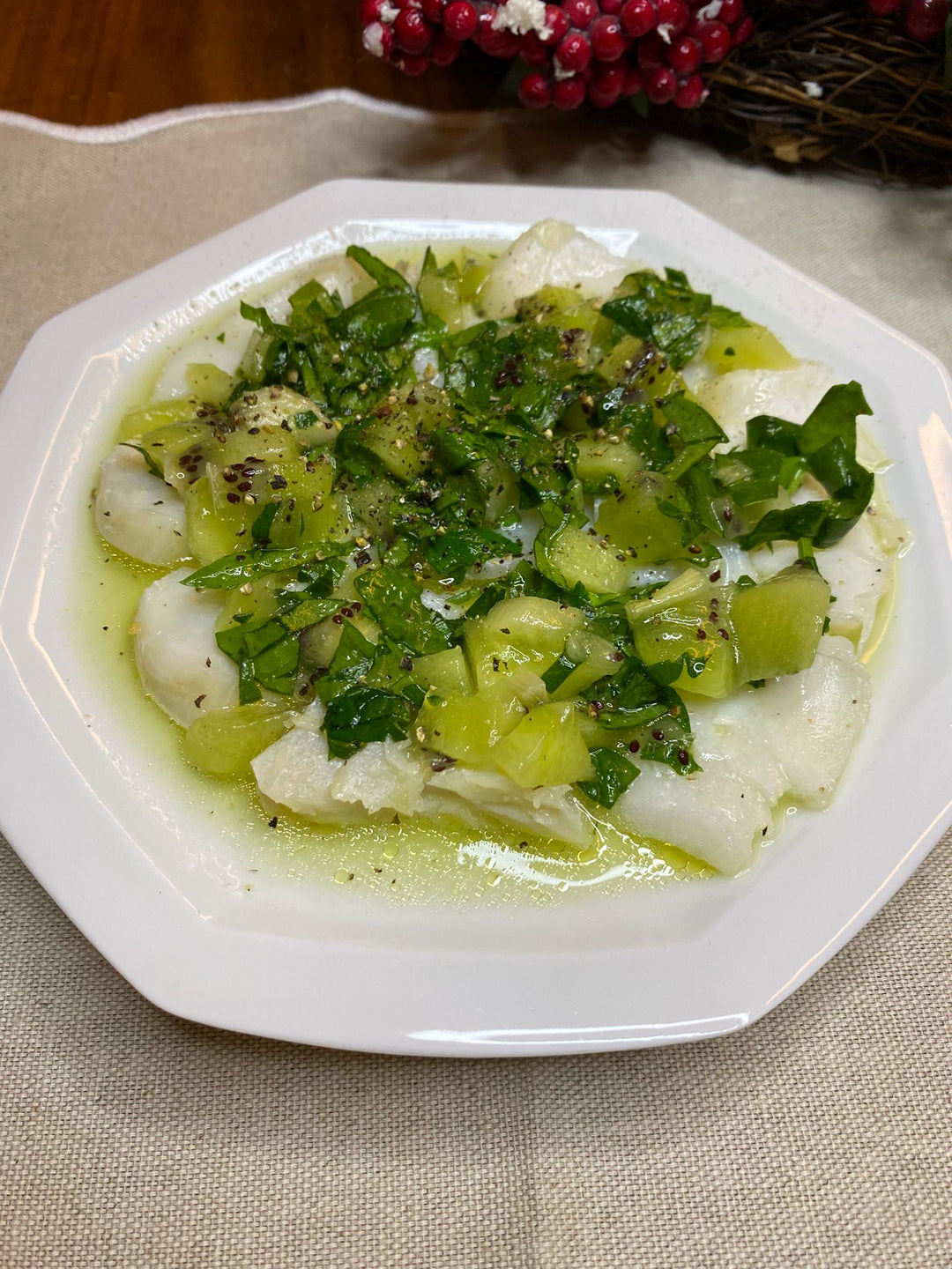 Ceviche vert de cabillaud : kiwi, épinards frais et persil