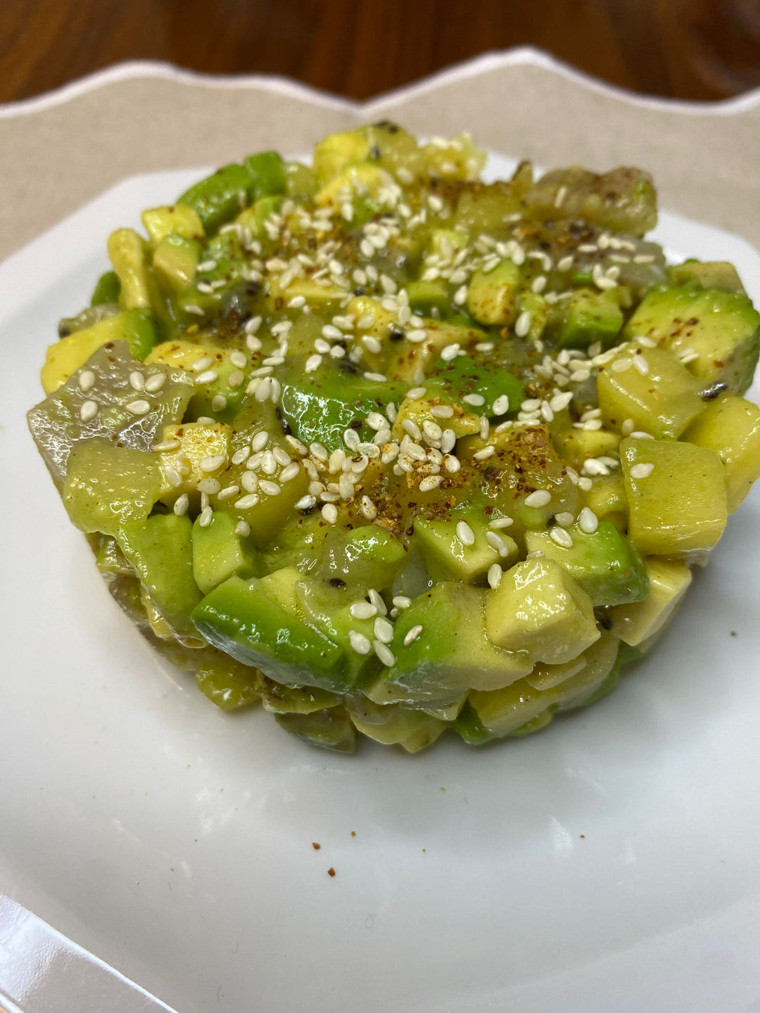 Tartare festif et vitaminé au kiwi, avocat et poisson blanc !