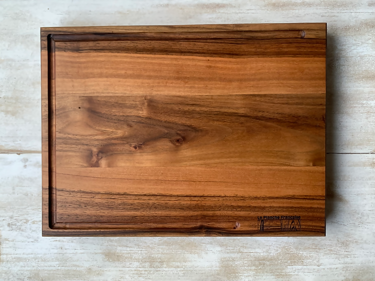 Pourquoi choisir une planche à découper en bois pour votre cuisine ?