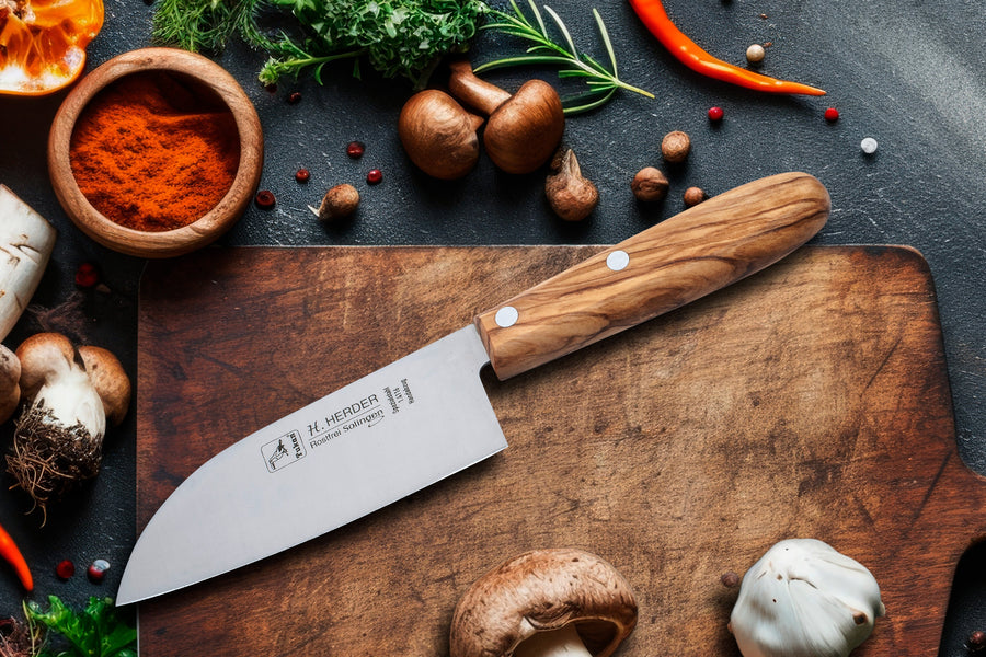 Mini couteau Santoku 13,5cm avec manche en bois d'olivier Couteaux de chef Solingen Germany