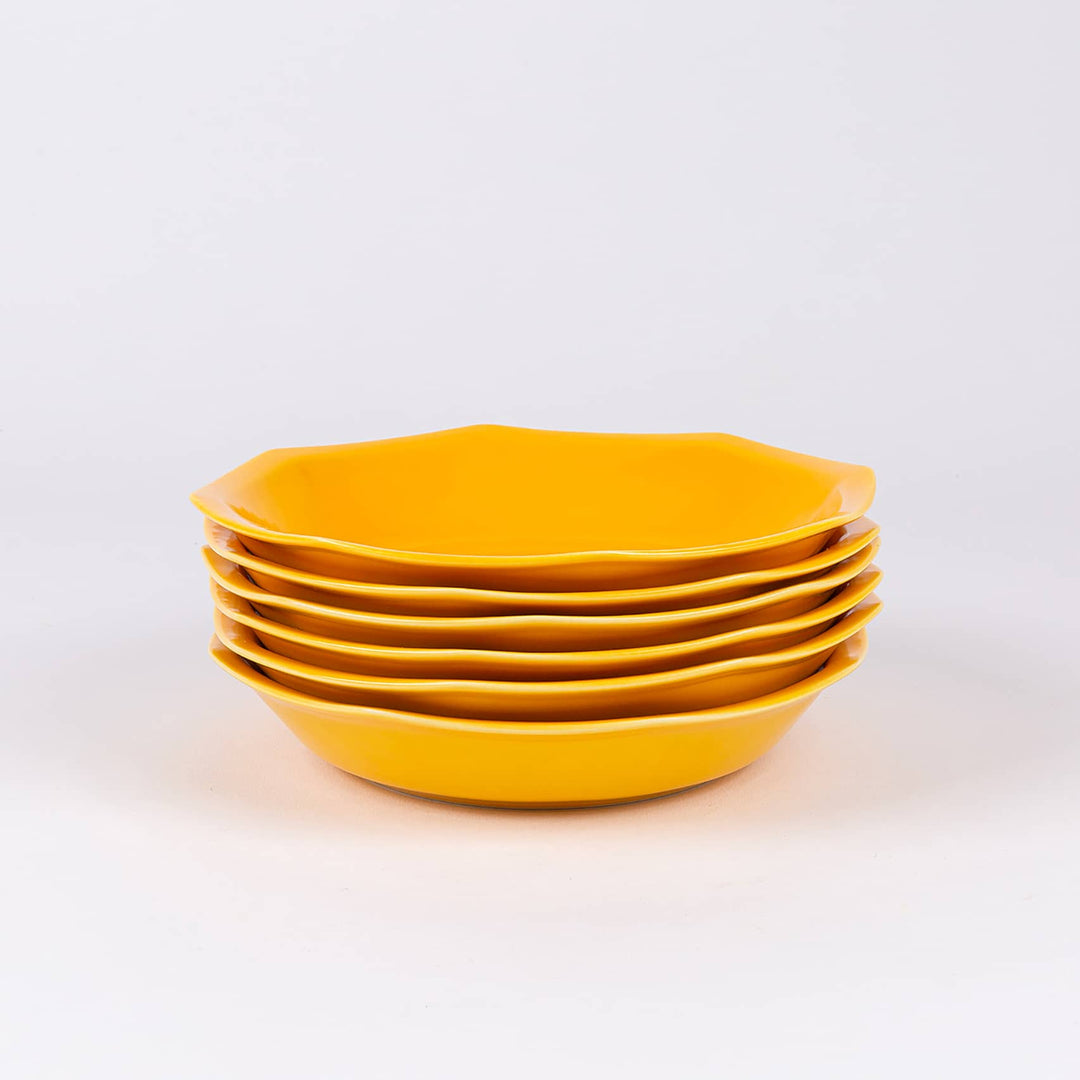 L'assiette creuse en porcelaine octogonale - Jaune moutarde Assiettes creuses Ogre la Fabrique