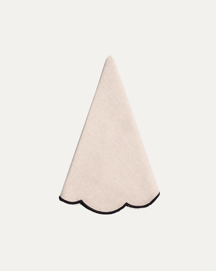 Serviette en lin et coton festonnée Belmonte, beige et noir Serviettes de table Mariaida Home