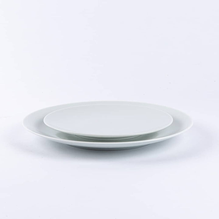 L'assiette à dessert en porcelaine ronde - Blanche de Limoges Assiettes à dessert Ogre la Fabrique