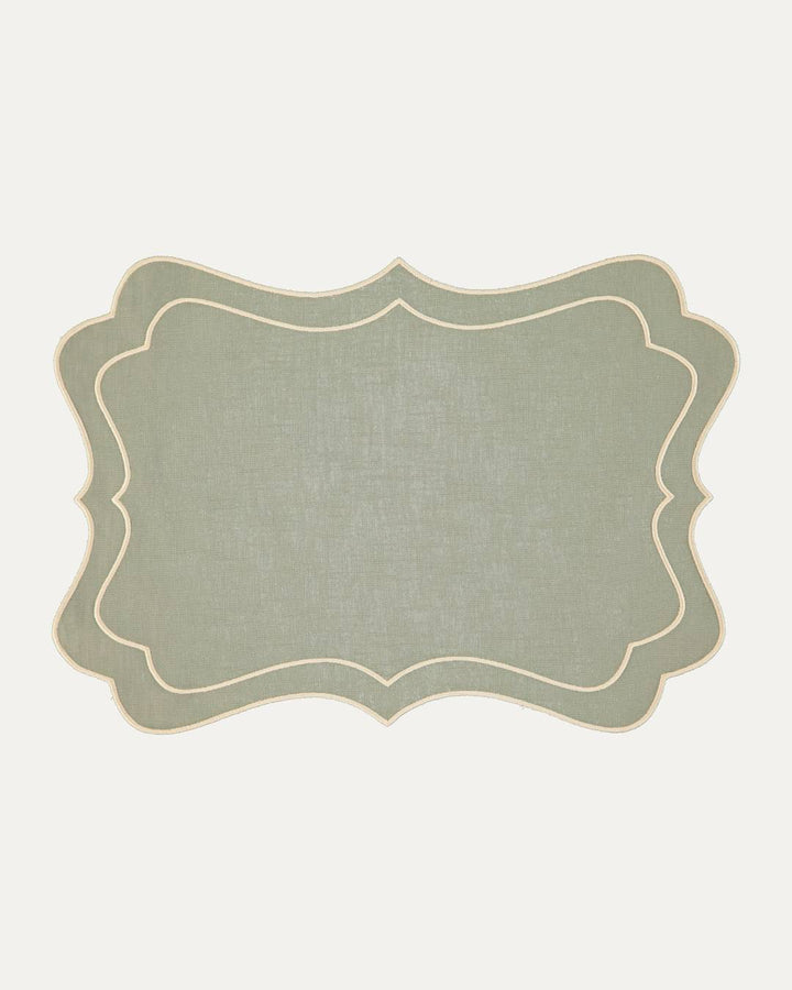 Brisa Placemat, Green and Ecru Scallop