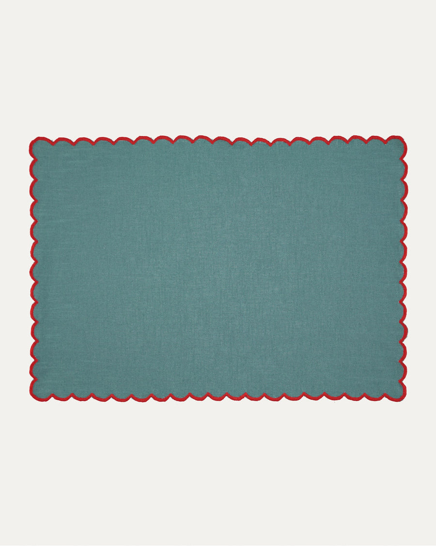 Set de table rectangulaire en lin et coton festonné Aurora, bleu et rouge Sets de table Mariaida Home