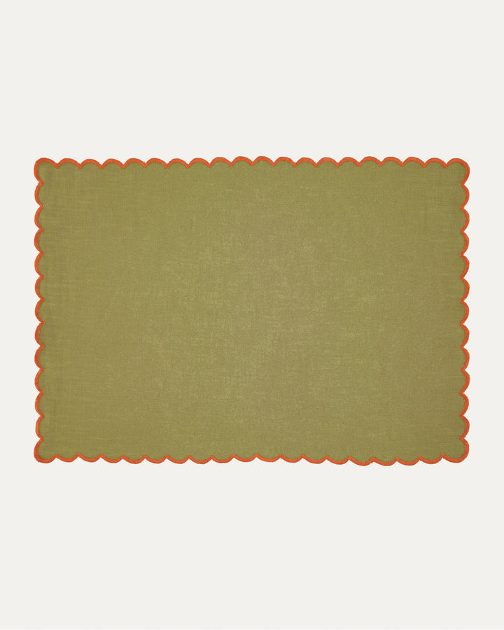 Set de table rectangulaire en lin et coton festonné Aurora, vert et orange Sets de table Mariaida Home