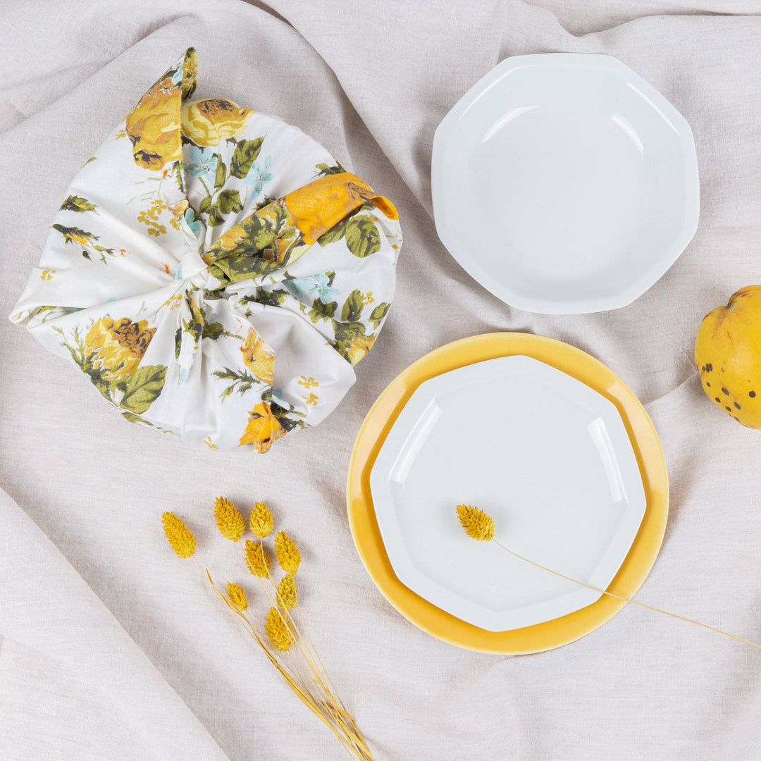Ensemble d'assiettes et assiettes à dessert jaune et blanc Services vaisselle Ogre la Fabrique