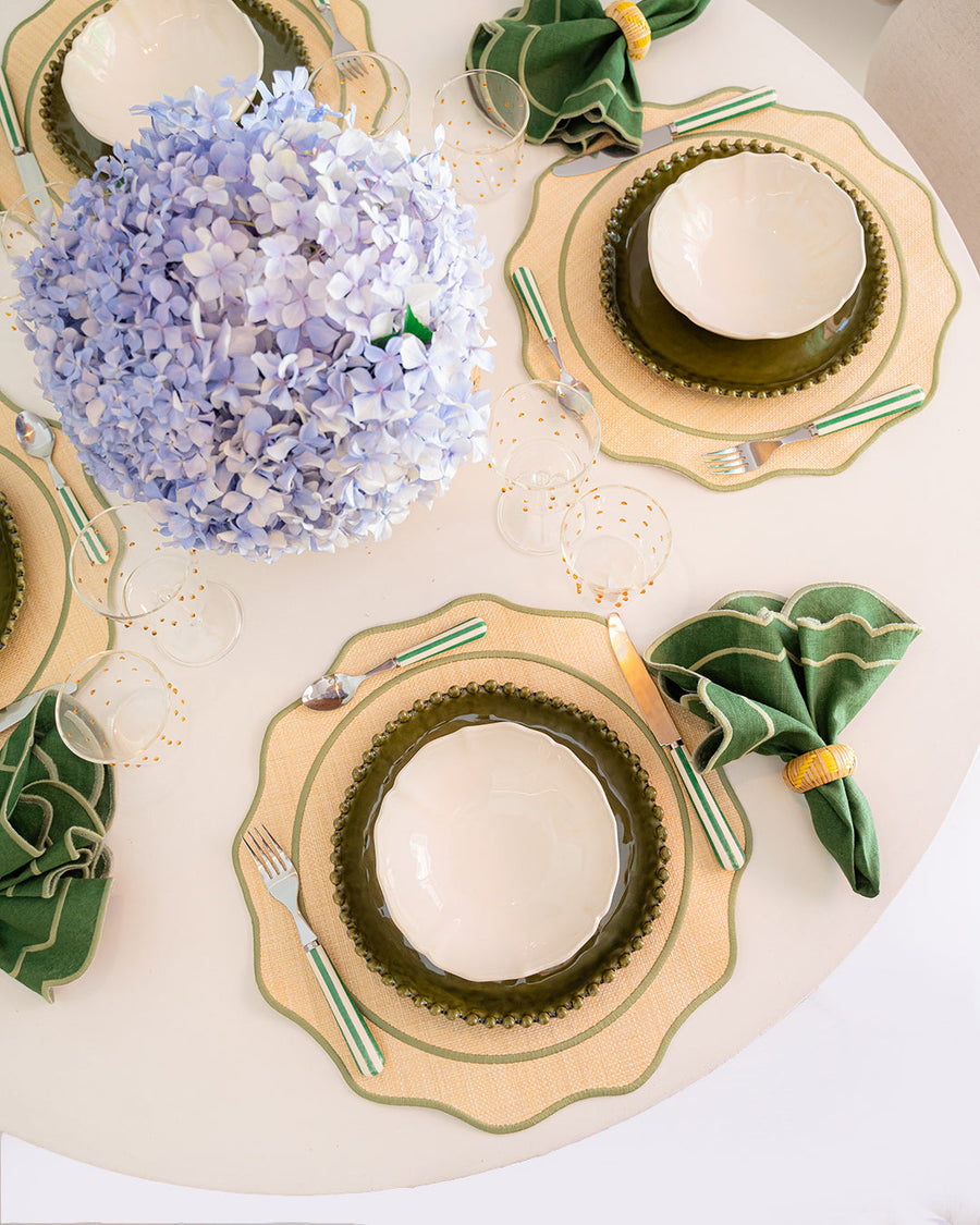 Set de table Orla en raphia avec feston vert Sets de table Mariaida Home