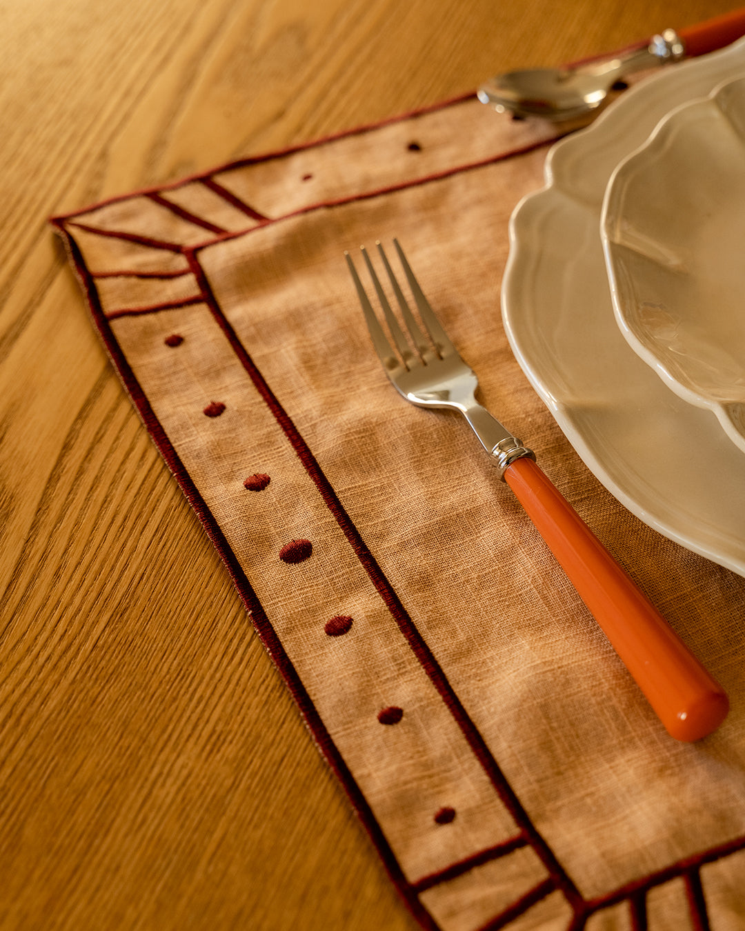 Belle Nuit Placemat, Salmon and Bordeaux