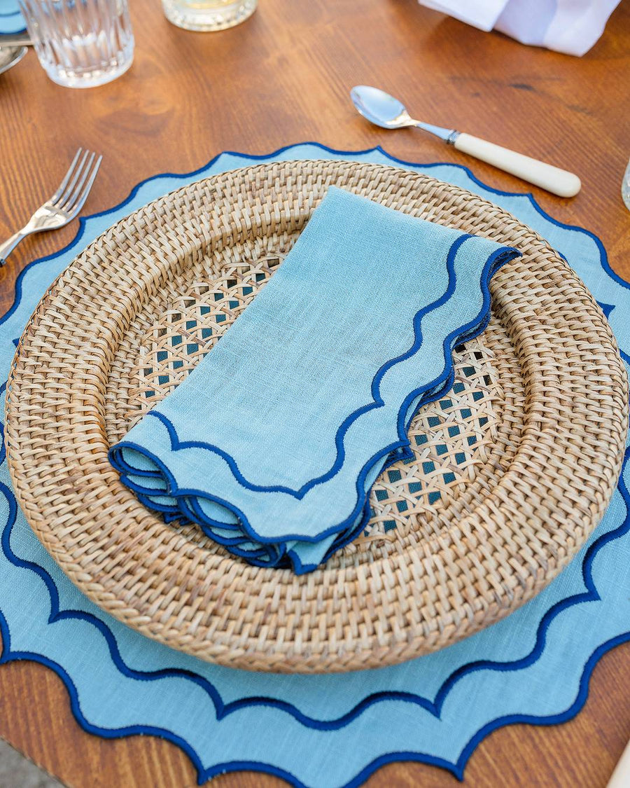 Serviette en lin et coton festonnée Navy, bleu foncé et bleu ciel Serviettes de table Mariaida Home