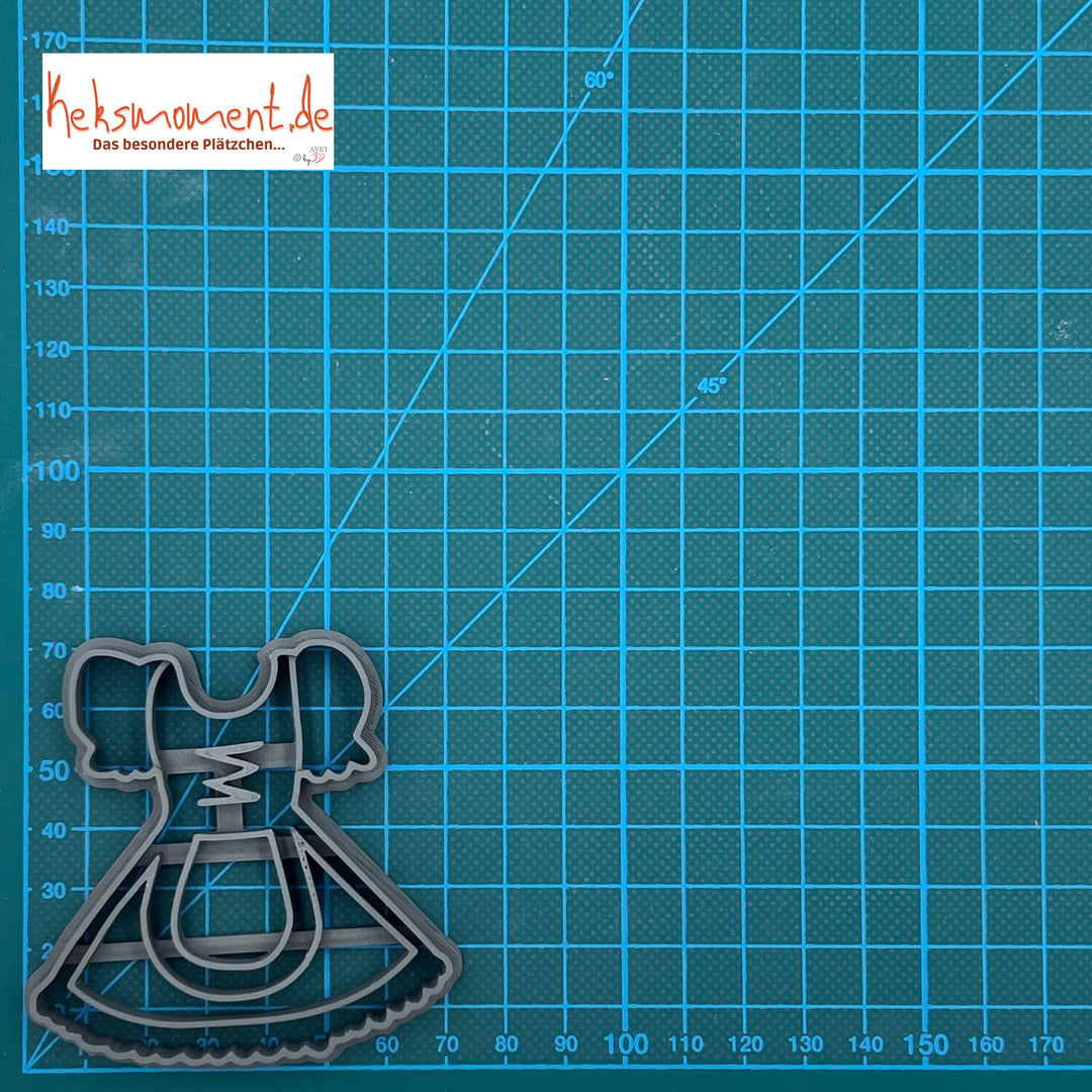 Dress cookie cutter 