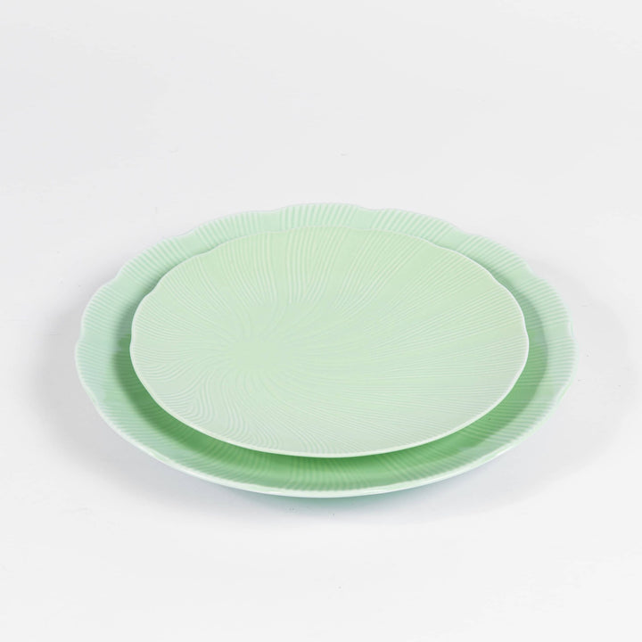 L'assiette plate en porcelaine Verte - Tahiti Assiettes à diner Ogre la Fabrique