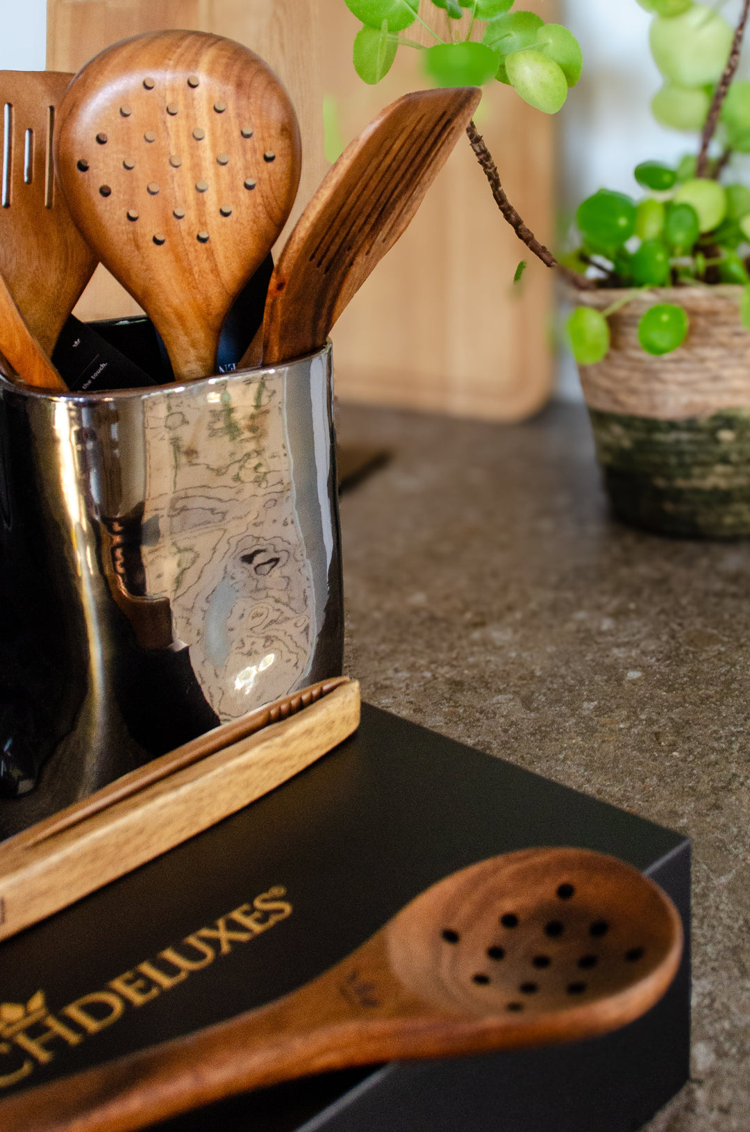 Dented Utensil Holder - Platinum
