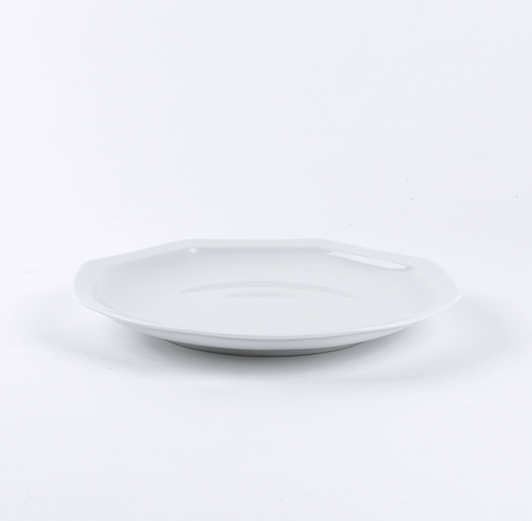 La grande assiette en porcelaine octogonale - Blanche de Limoges Assiettes à diner Ogre la Fabrique