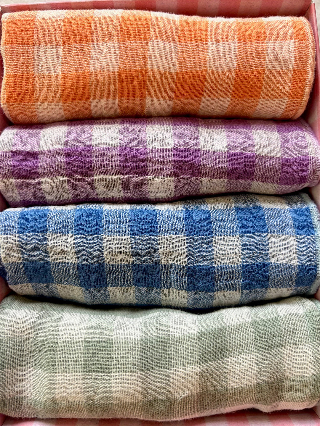 Coffret de 4 Serviettes de Table en Double Gaze de Coton – Vichy Azur, violet, clémentine et vert de gris– 40x40cm