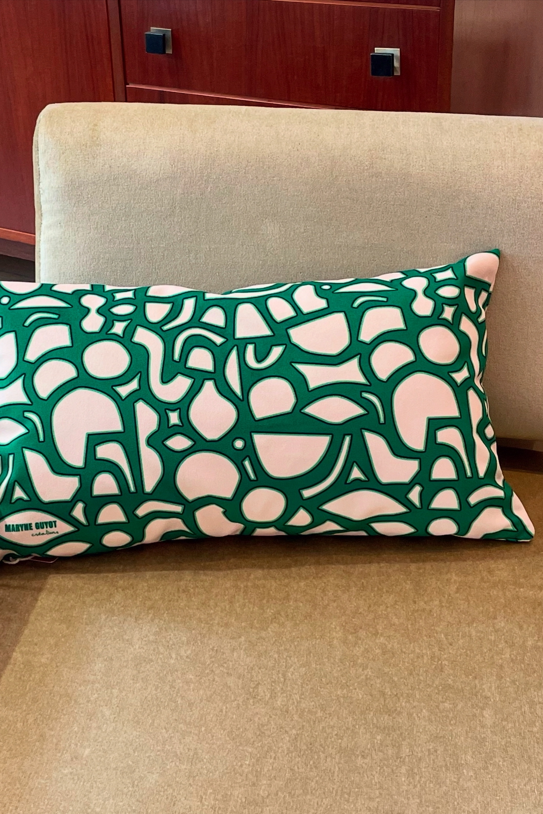 Jacques - Velvet cushion with spiral pattern