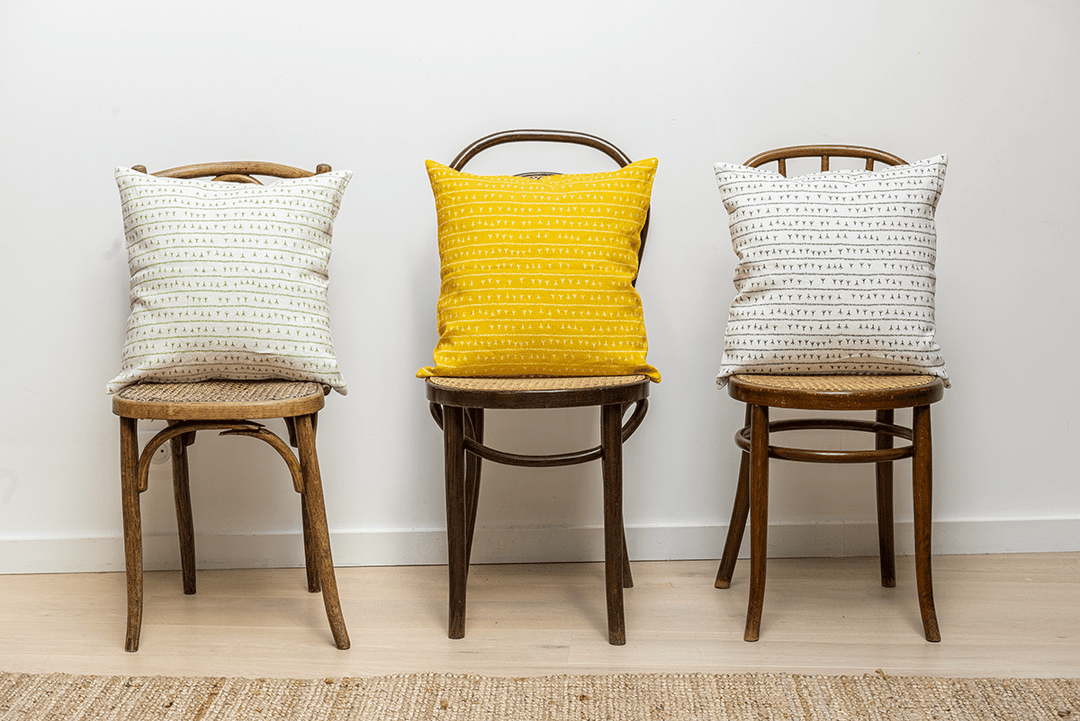 Housse de coussin lin 45x45 - Motif ARRASTA PÉ couleur vert FOLHA Housses de coussins Sabia Brasilian Design
