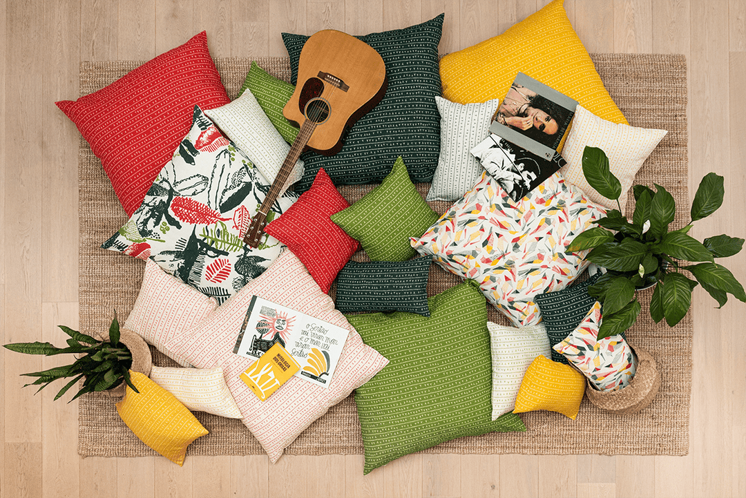 Housse de coussin lin 80x80 - Motif ARRASTA PÉ couleur vert FOLHA Housses de coussins Sabia Brasilian Design