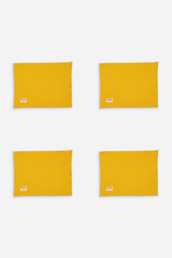 Set of 4 plain textured placemats - Mustard waffle 