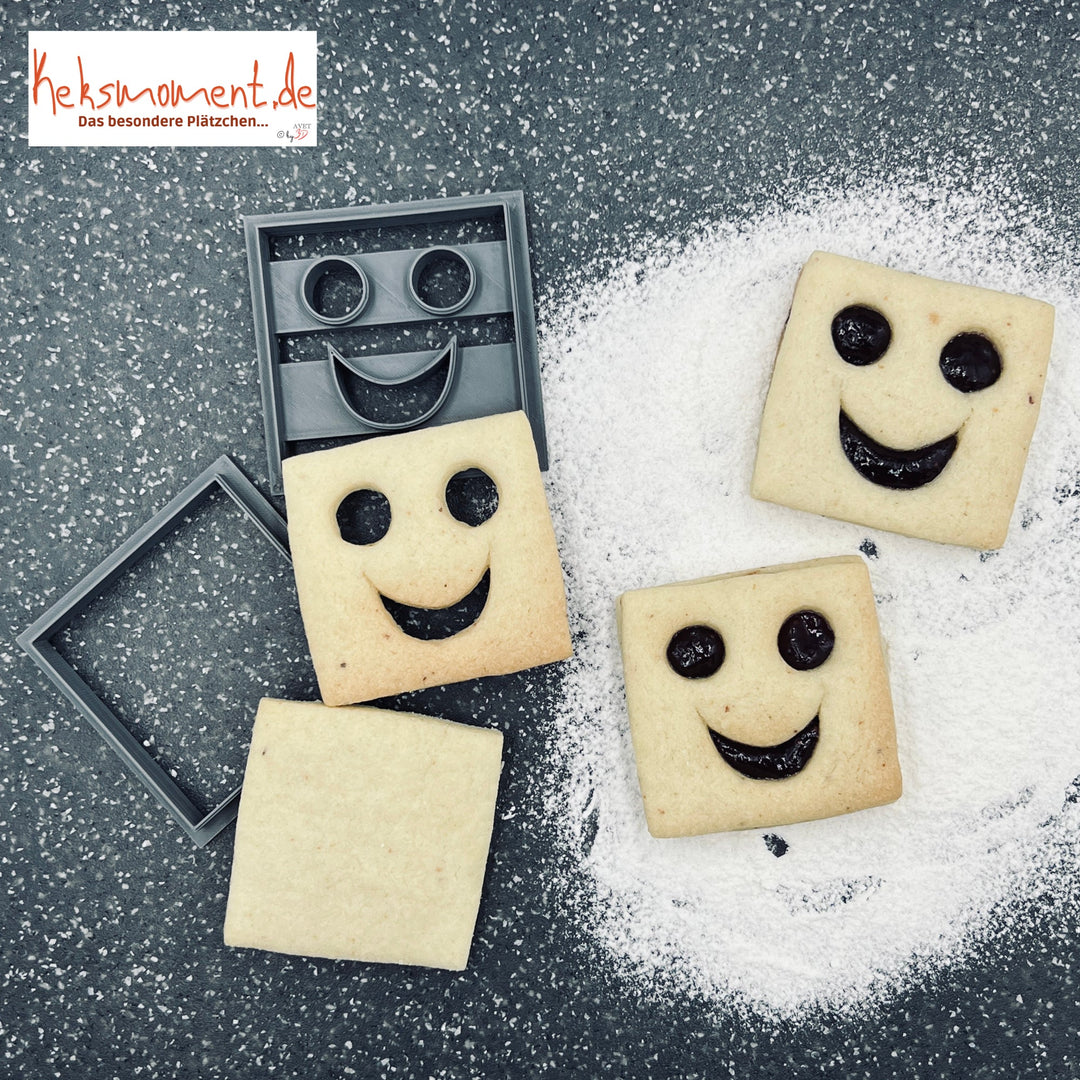 Emporte-pièce pour biscuit à fourrer Smiley carré Emporte-pièces Keksmoment