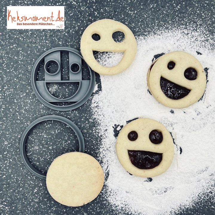 Emporte-pièce pour biscuit à fourrer Smiley rond