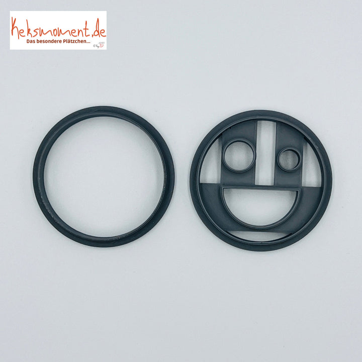 Emporte-pièce pour biscuit à fourrer Smiley rond
