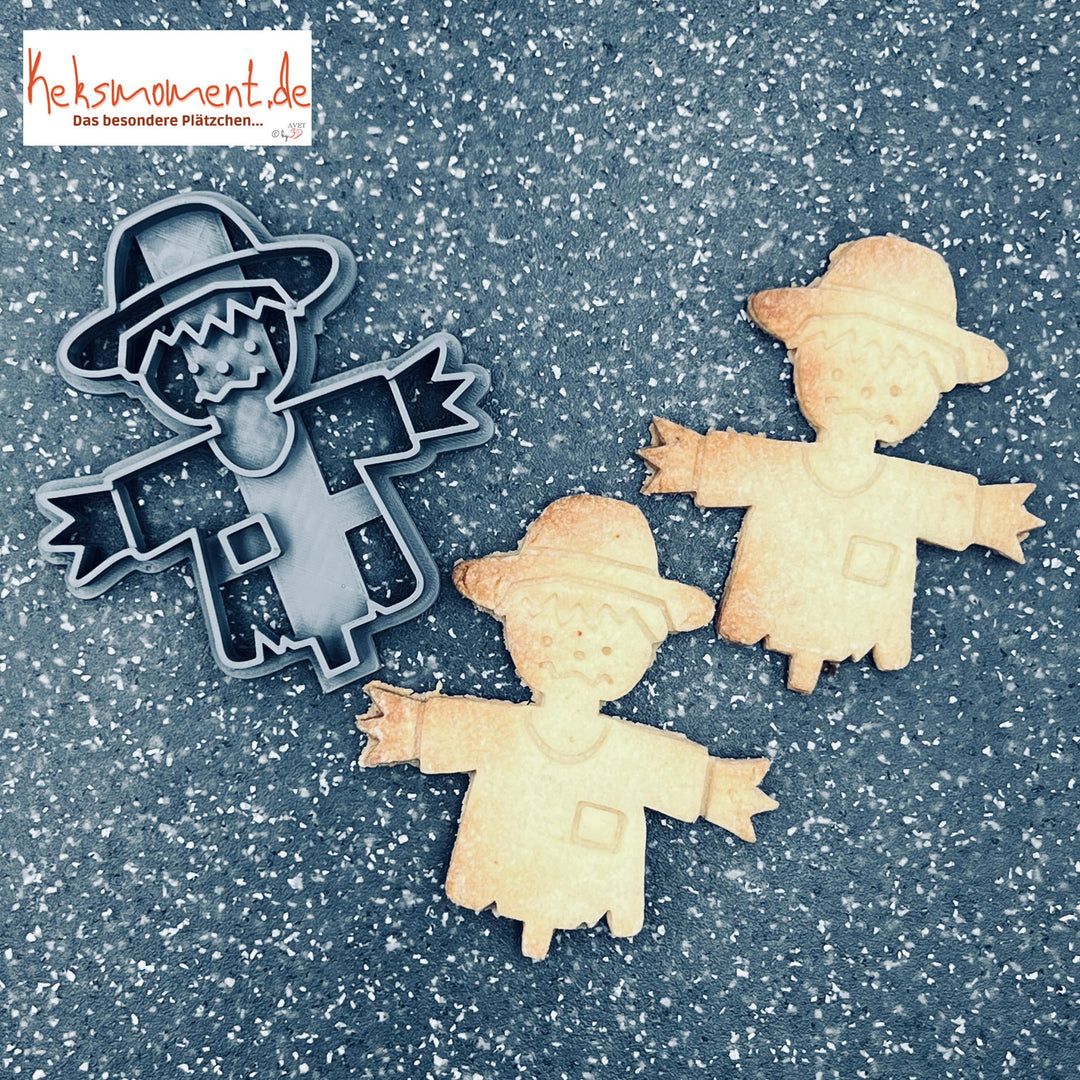 Scarecrow cookie cutter