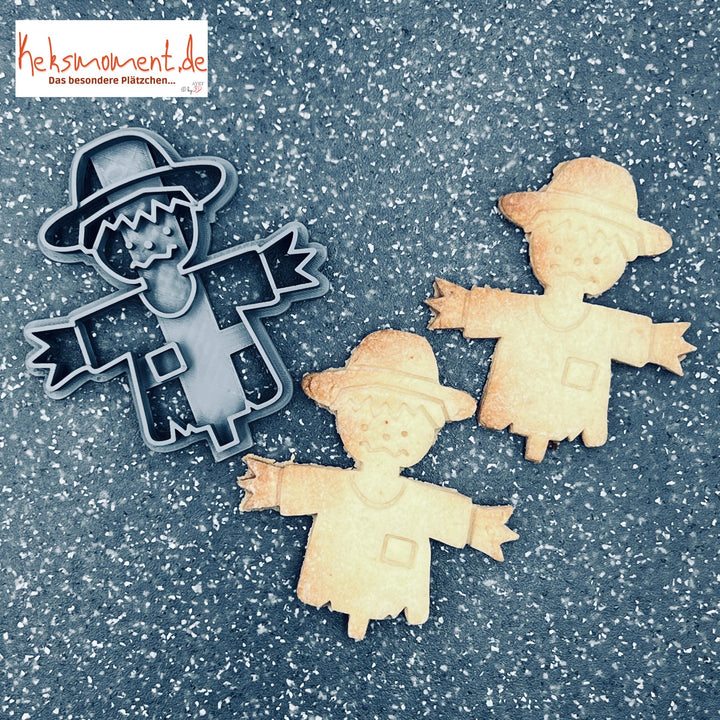 Scarecrow cookie cutter