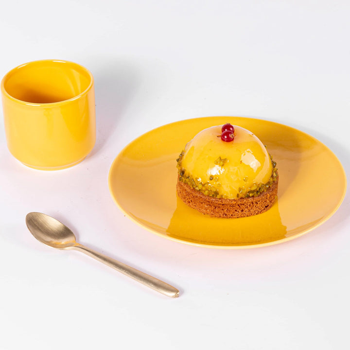 L'assiette à dessert en porcelaine ronde - Jaune moutarde Assiettes à dessert Ogre la Fabrique
