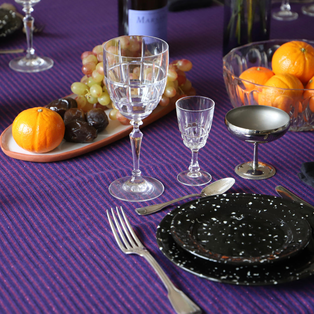 Nappe violette à rayure noire et rose brillant - Jacinthe Nappes Maryne Guyot créations