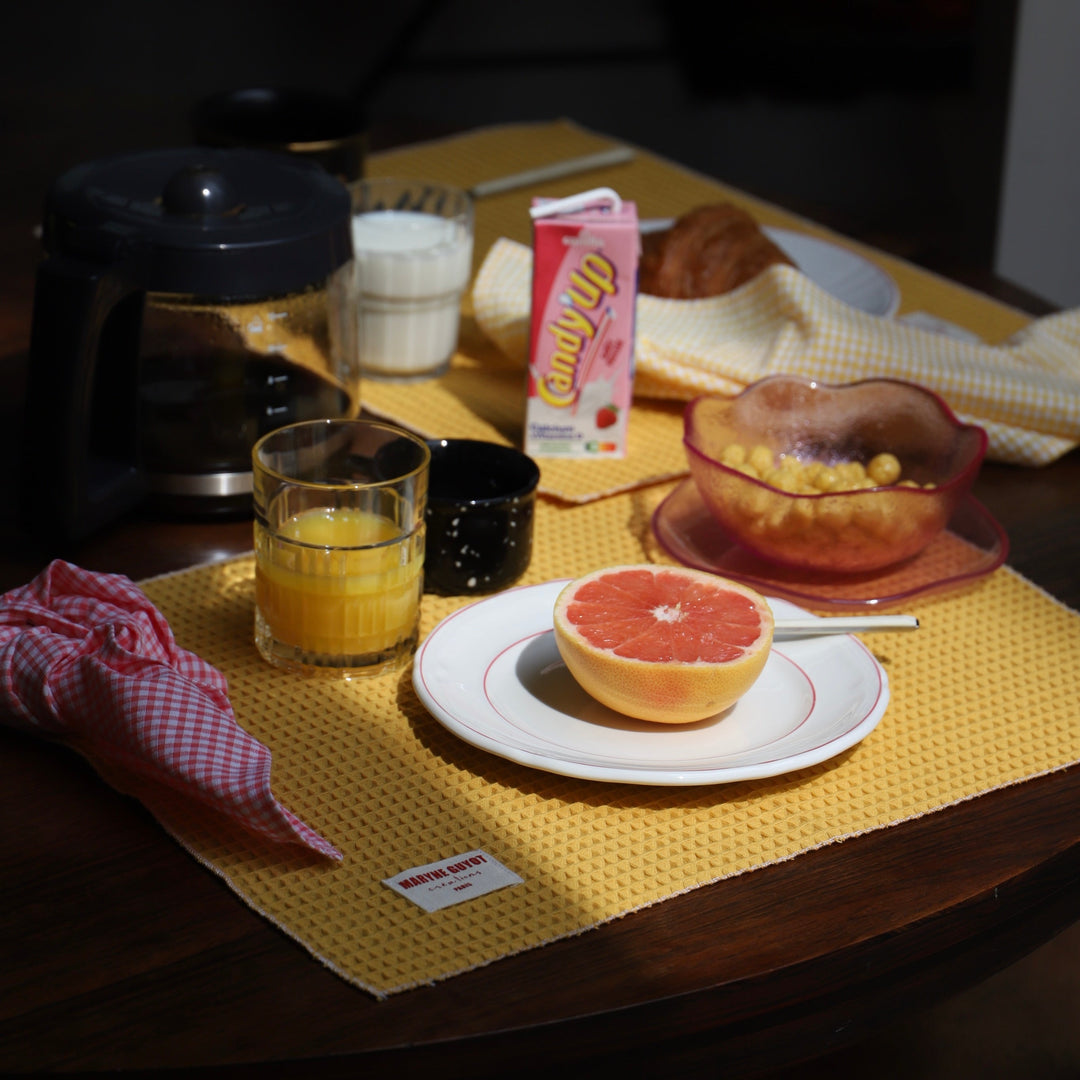 Set of 4 plain textured placemats - Mustard waffle 