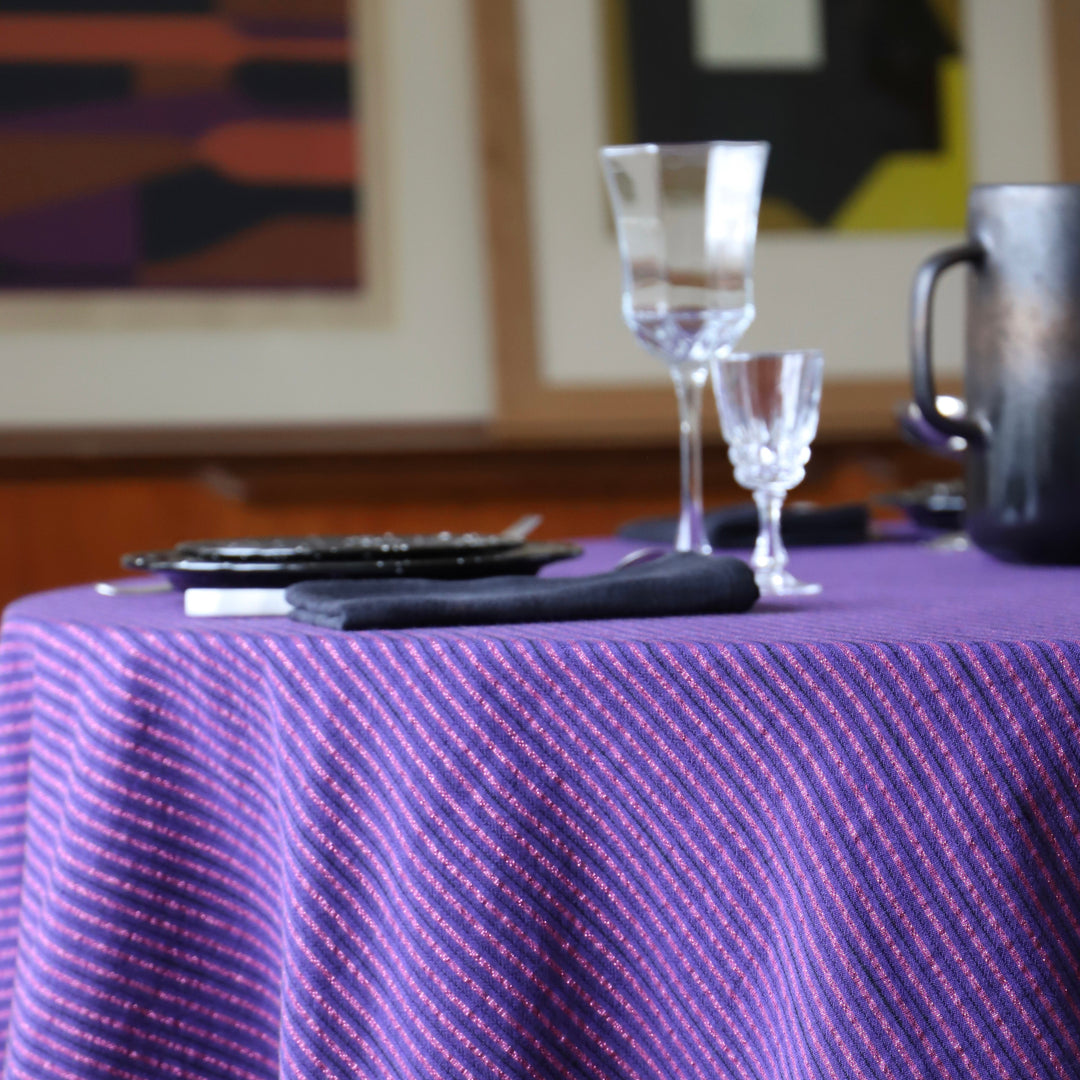 Nappe violette à rayure noire et rose brillant - Jacinthe Nappes Maryne Guyot créations