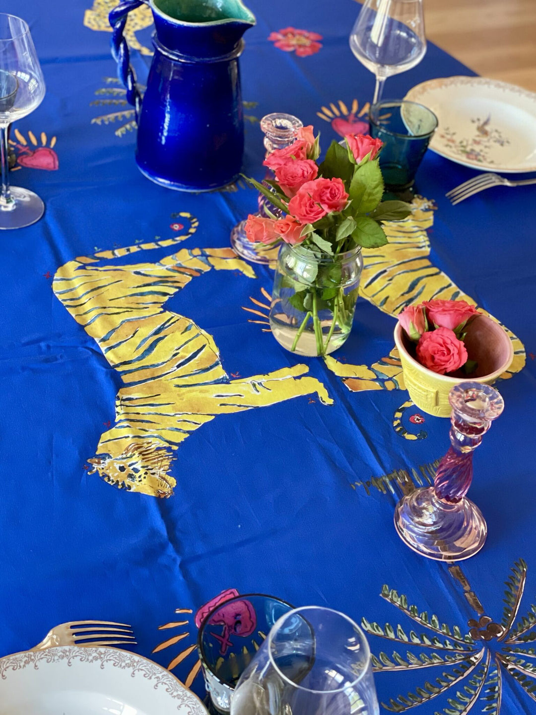 Arrivage - Nappe - Tigres, léopards, palmiers et abeilles - Bleue Nappes Maison Datcha