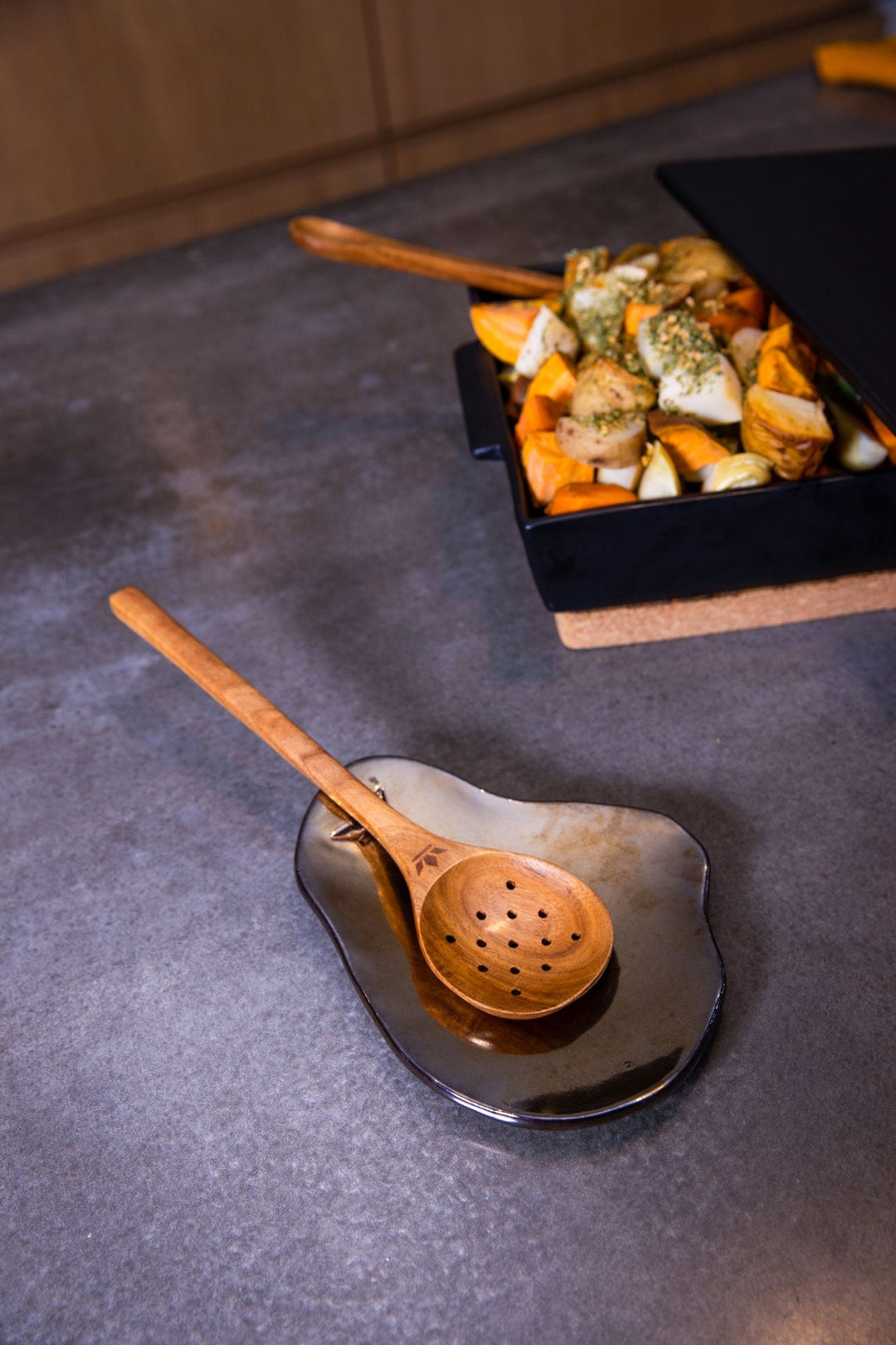 Petite assiette / repose-cuillère - 1 pièce - Platine