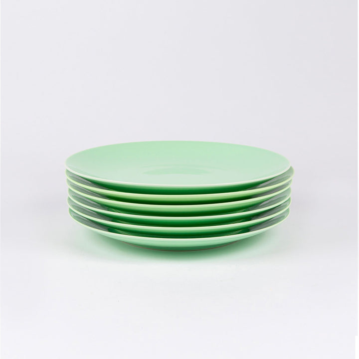 L'assiette à dessert ronde en porcelaine - Vert amande Assiettes à dessert Ogre la Fabrique