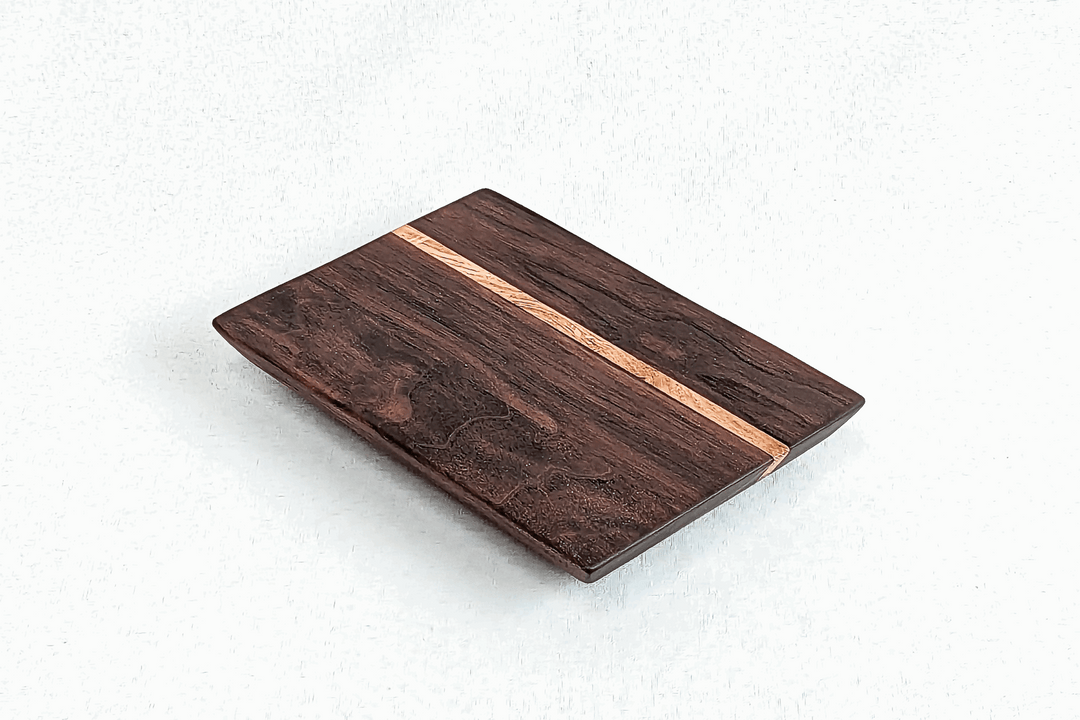 Planche à découper Kelt en noyer et chêne massifs made in France